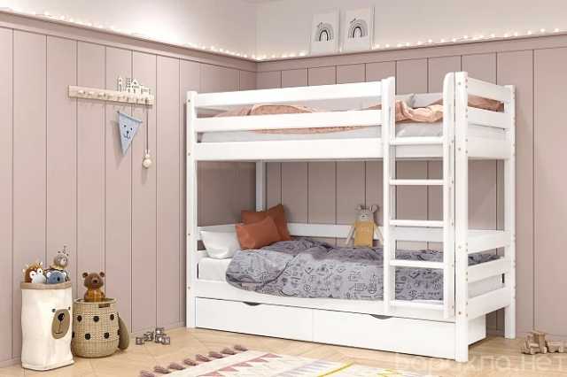 Продам: Кровать двухъярусную деревянную