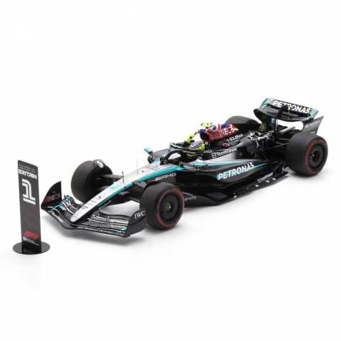 Продам: Spark Mercedes F1 W15 w. Flag - 1st 2024