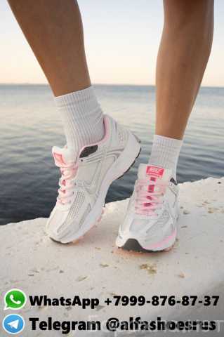 Продам: Nike Air Zoom Vomero 5 White Pink