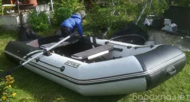 Продам: Лодка Броня 260 М с траверсом