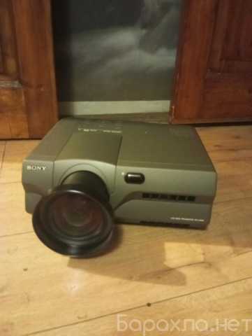 Продам: Проектор Sony VPL-X600E