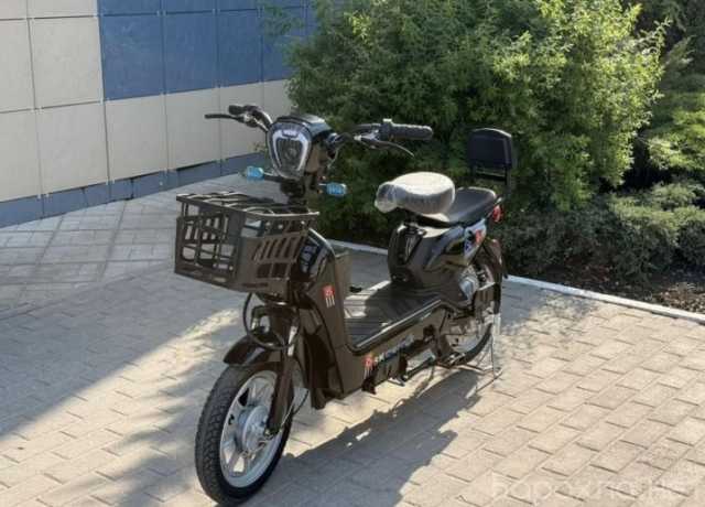 Продам: Электроскутер с сиденьем SK8 R16 новый