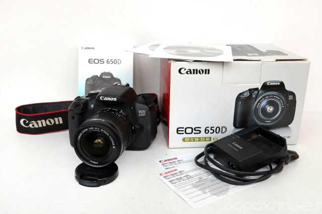 Продам: Canon EOS 650D с объективом