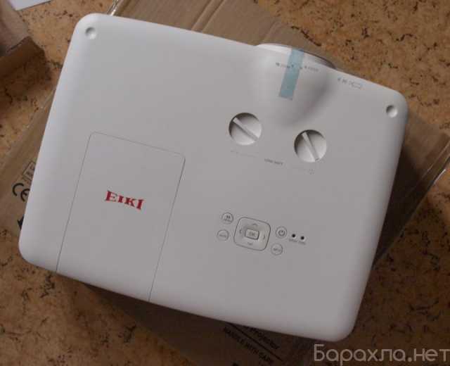 Продам: Проектор Eiki EK-308U