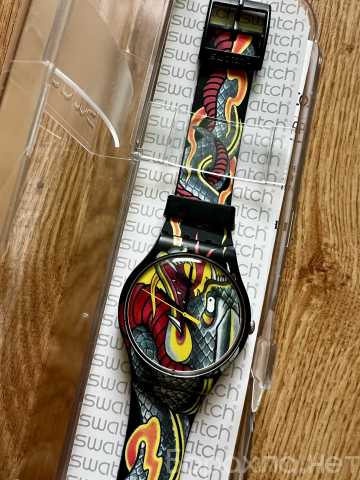 Продам: Часы Swatch suoz151 Уволенная змея