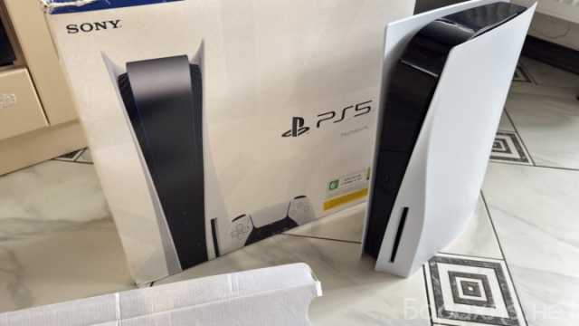 Продам: Sony PS5 1Tb с дисководом